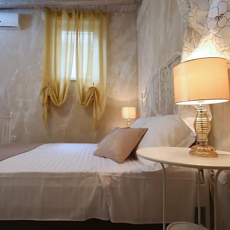 Gasthuis Luxury Lidija