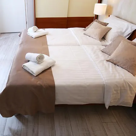 Luxury Lidija سبليت