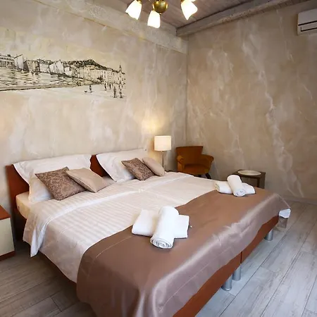 Luxury Lidija 3* Split
